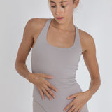 Magnolia Bodysuit Taupe. Body deportivo sostenible mujer